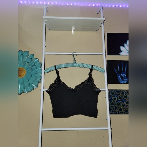 Black lace tank top - Picture 1 of 3